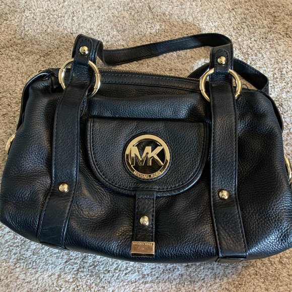 Michael Kors Handbags - Michael Kors Fulton Black Leather Satchel